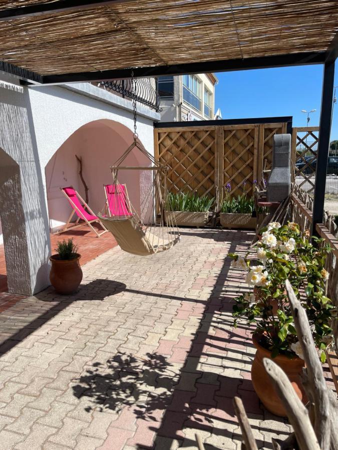 Les Flo Location Apartment Aigues-Mortes Exterior foto